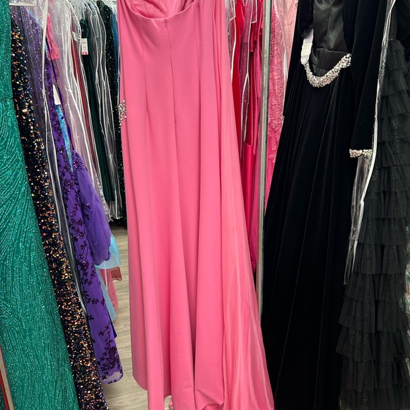 Sherri Hill 55183. NWOT. Never worn. Size 8 fits like 6. - Picture 3 of 3